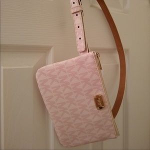 Micheal kors pink and Fanny pack/ almost brand new